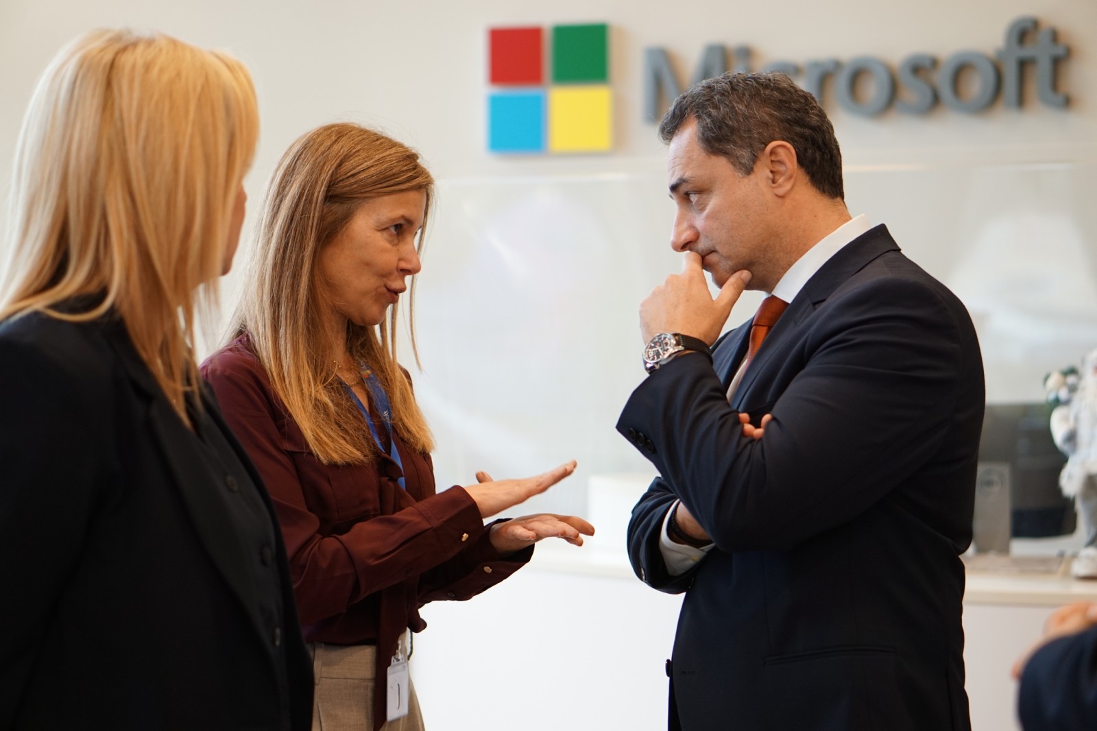 Η Microsoft εμπιστεύεται και δημιουργεί στην Ελλάδα admin